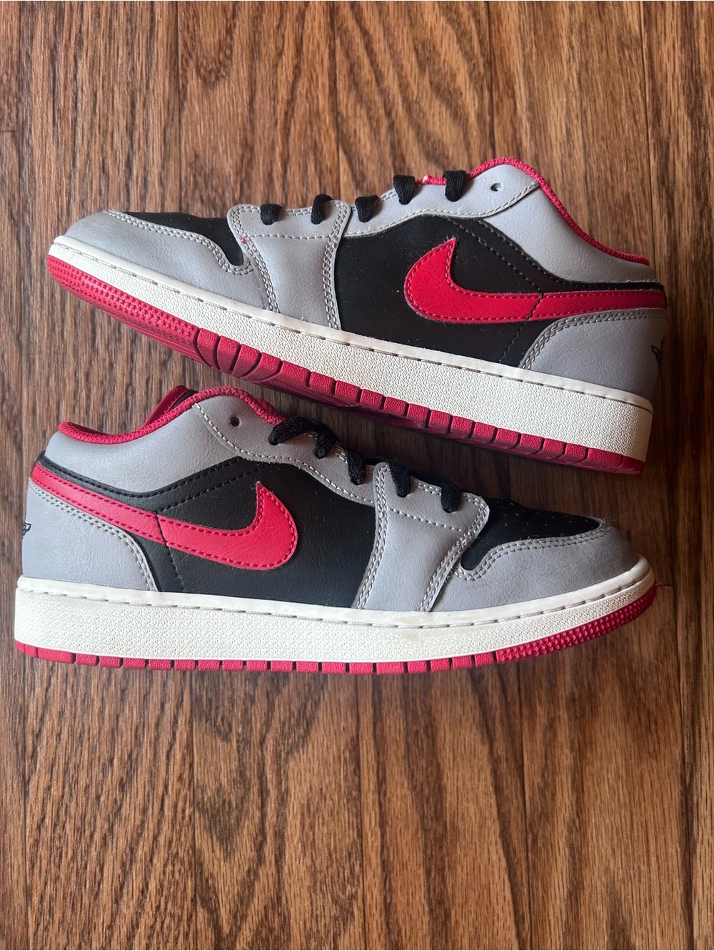 Nike air Jordan 1 youth size 5.5